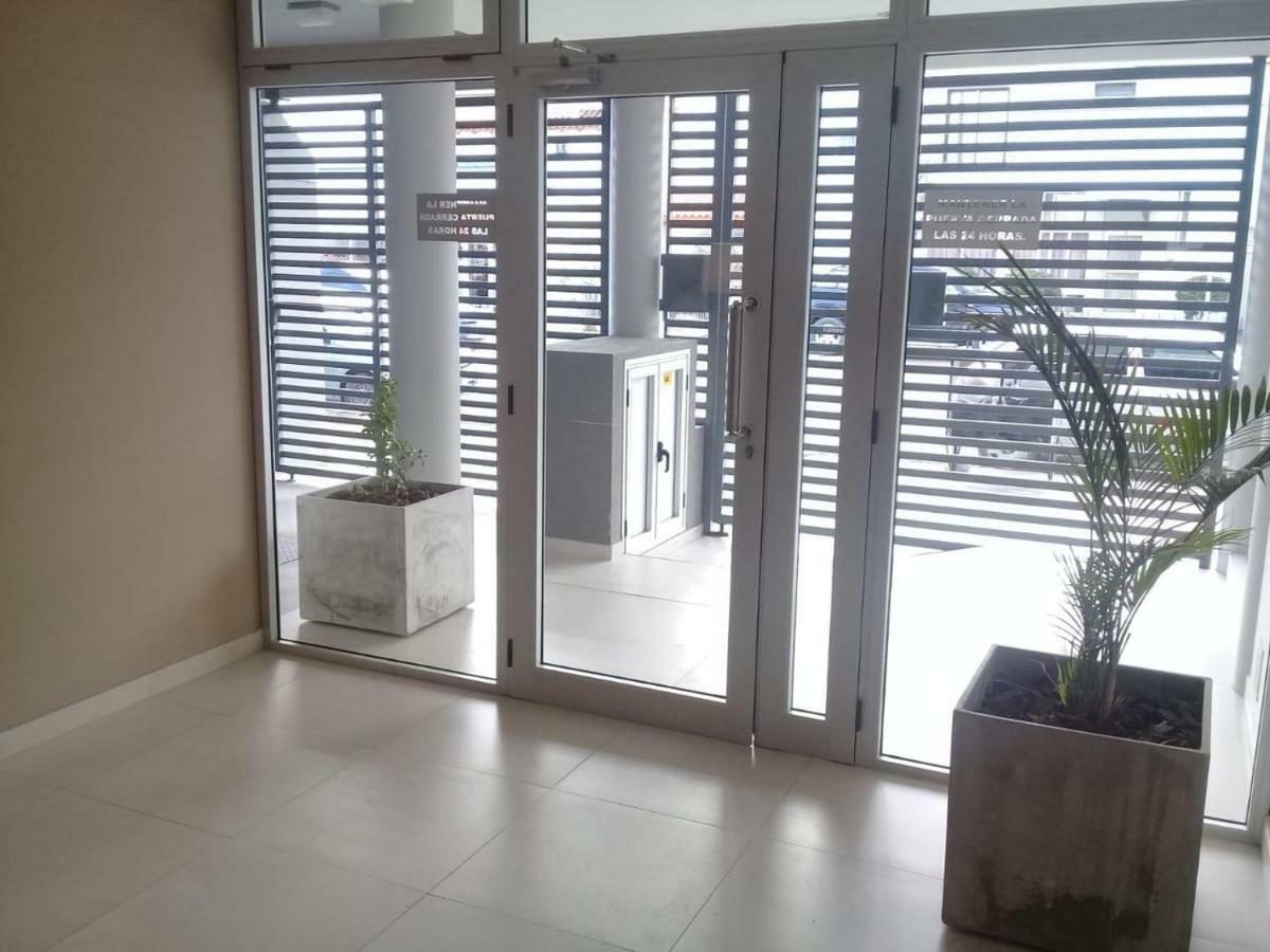 Veluvi Διαμέρισμα Πουέρτο Μαντρίν Εξωτερικό φωτογραφία